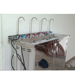 高(gāo)新區(qū)學校(xiào)直飲水(shuǐ)系統工(gōng)程